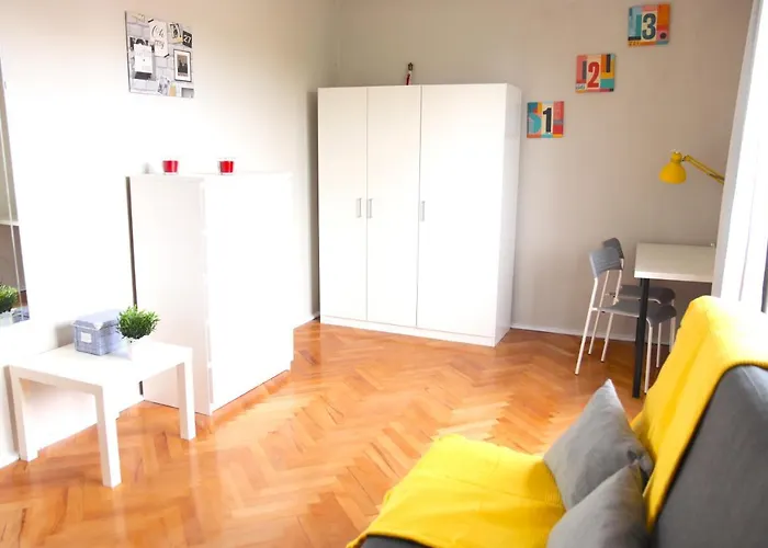 Apartment - Ul Grochowa *